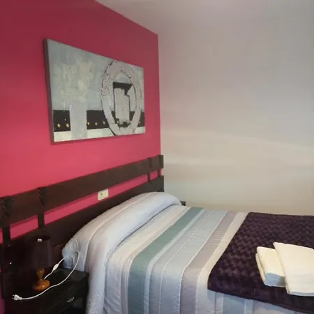 Konukevi O Novo Alto Do Couso Ourense