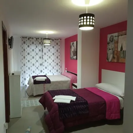 Konukevi O Novo Alto Do Couso Ourense